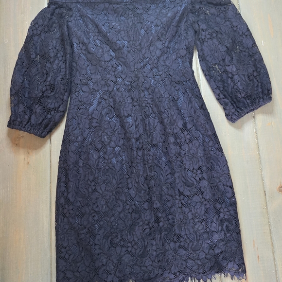 Trina Turk Navy Lace Off Shoulder Dress Size 2 Puff Sleeve Scalloped Hem - Picture 13 of 15